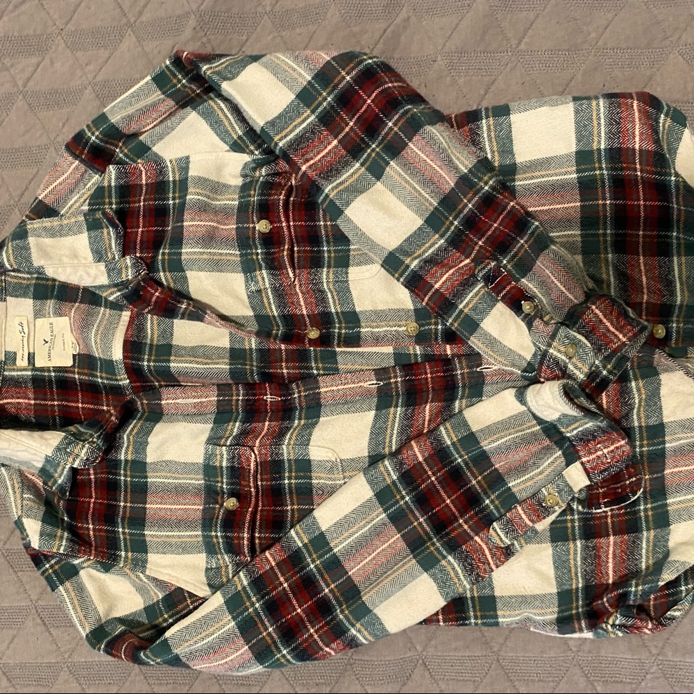 Women’s Medium Classic Fit Flannel Shirt